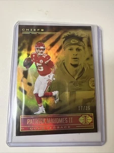 2020 Panini Illusions - Patrick Mahomes II #2 Trophy Collection Gold /25 - Picture 1 of 6
