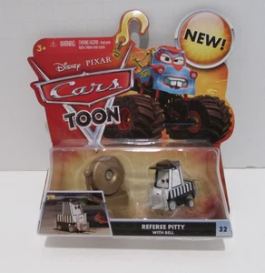 Disney Pixar Cars Toon Árbitro Pitty con Campana Diecast 2010 NUEVO - Imagen 1 de 12