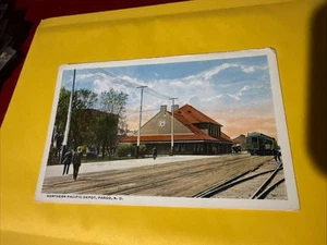 1910s FARGO, North Dakota Postcard "NORTHERN PACIFIC DEPOT" Train Station Scene - Picture 1 of 2