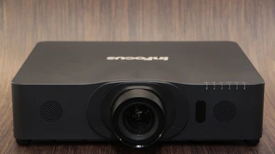 InFocus IN5135 Hitachi CP-WU8440 WUXGA LCD Projector - New genuine lamp & Filter - Image 1 of 4