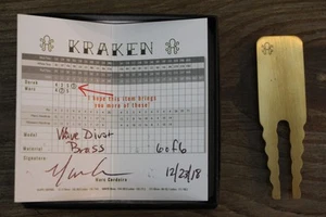 Herramienta Divot Kraken Wave de latón 6 de 6 - Imagen 1 de 2