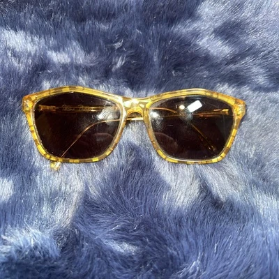 VTG Paloma Picasso 3790 20 Sunglasses Frame Gold Blue Rx 56-14 - Image 1 of 4