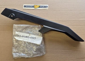 NOS 61310-01D00 GS500 1989 to 2002 Genuine Suzuki Rear Chain Guard - Picture 1 of 12