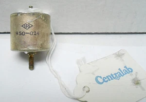950-024 CAPACITOR 2,000 PICOFARADS/ 500 VDC CRL NEW OLD STOCK - Picture 1 of 5