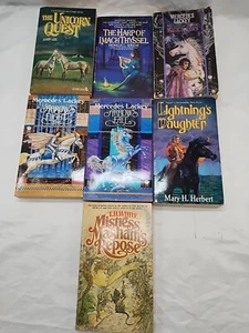 Menge (7) Vintage Fantasy weibliches Einhorn Taschenbücher  - Bild 1 von 21