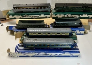 Vagones de tren a escala Hornby-acHO HO de Meccano - Anuncios individuales - Descuento a granel - Imagen 1 de 70