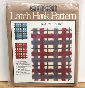 Caron Latch Hook Rug Pattern Cotton Canvas 3105 Plaid 20x27 Vintage 1978 NEW NOS - Picture 1 of 3