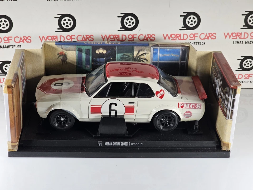 Kyosho 1:18 Nissan Skyline 2000 GT-R Racing Nº 6 Blanco/Rojo Foto 1 de 4