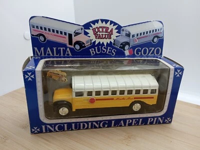 Leaf Ltd MIS Мальта Toyota автобус Гозо с коробкой и лацкан значок - Изображение 1 из 4