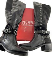ANN CREEK Women's 'Rucio' Knee-High Low Heel Croc Print Front Sz 7M