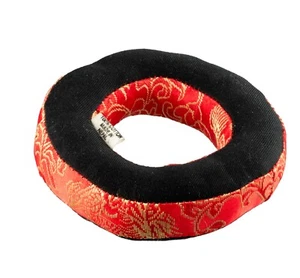 Coussin pour Bol Tibétain Chantant Brocart Coton Rond Ø 9cm Rouge # 1911 - Imagen 1 de 3
