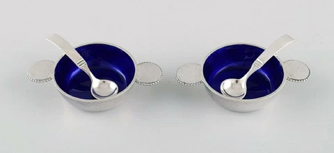 Two rare Evald Nielsen salt vessels in sterling silver with royal blue enamel Cover