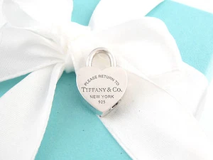 Tiffany & Co Regreso a Tiffany Corazón Plata Candado Colgante Dije Bolsa Incluida - Imagen 1 de 7