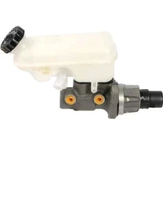 Brake Master Cylinder CARQUEST MCA630546 2-4 - Foto 1 di 4