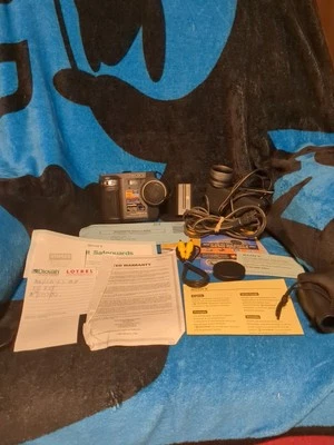 Sony Mavica MVC-FD85 1.3MP Digital Camera, With Charger, 2 Dead Batteries - Image 1 of 3