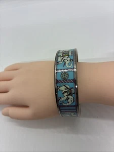 "Brazalete Brazalete HERMES Elefante Cloisonné Azul Esmalte Tono Plata Metal .75x2.5""" - Imagen 1 de 8