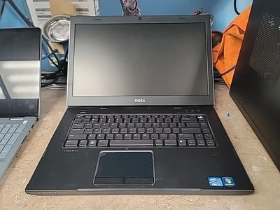 Dell Vostro 3550 15,6 pulgadas (Intel Core i3 2ª Gen., 2.1GHz, 4GB) Foto 1 de 4