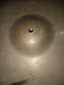 Zildjian Z 20 ride flower pattern - Picture 1 of 5