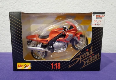 Maisto Triumph RS 955i Red Diecast Motorcycle 1:18 Special Edition NEW - Image 1 of 4