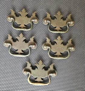 5 Vintage Brass Chippendale Phyfe Drawer Bail Pulls. 3-3/4" wide, 3” cntr/cntr - Picture 1 of 14