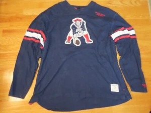 Reebok Gridiron NEW ENGLAND PATRIOTS "Pat the Patriot" (2XL) Long Sleeve Shirt - Picture 1 of 7