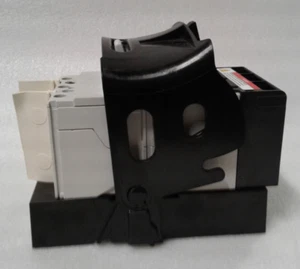 Allen-Bradley 140G-G6C3-C30 3 Pole Molded Case Circuit Breaker - Picture 1 of 7