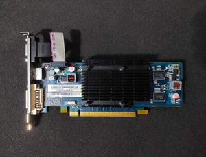 Sapphire ATi Radeon HD5450 PCIe 1GB GDDR2 VGA DVI HDMI Graphics Card 288-AE134-0 - Picture 1 of 5