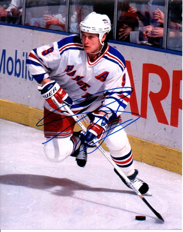 ADAM GRAVES NEW YORK RANGERS PATINANDO 8X10 FOTO AUTOGRAFIADA FIRMADA ¡CERTIFICADO DE AUTENTICIDAD! 94 CUP Foto 1 de 1