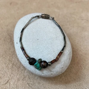 Pulsera Vintage Plata Líquida Tubos Cuentas Turquesa Pepita 6.25" Largo - Imagen 1 de 4