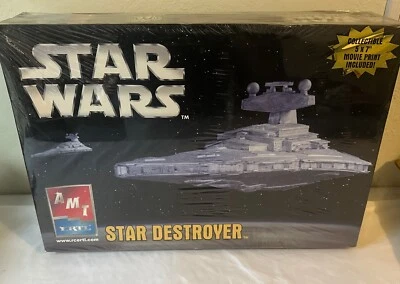 2005 AMT ERTL Star Wars STAR DESTROYER Model Kit w/ Collectible 5x7 Movie Print - Image 1 of 4
