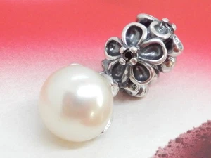 Pandora Sterling Silver Garden Odyssey Pearl Dangle Charm 790858P - Picture 1 of 15