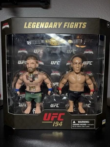 "Paquete de 2 figuras de 4"" UFC 194 Octagon Legendary Fights José Aldo Connor McGregor" - Imagen 1 de 7