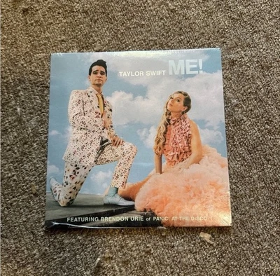 Taylor Swift Me! 7 Inch Vinyl - Image 1 of 2