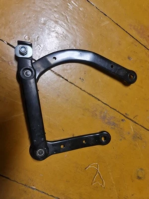 Wiper arm Right Front EWB-BM-000 NTY for BMW 5 E60 E61 E63 E64 - Image 1 of 4