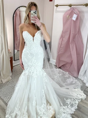 Mermaid Wedding Dresses Gorgeous Sweep Train Lace Applique Bridal Gowns - Image 1 of 3