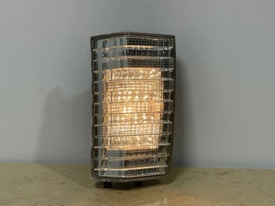 Lexus LX470 2003-2007 luz de reversa lateral del pasajero matrícula luz de reversa Foto 1 de 4