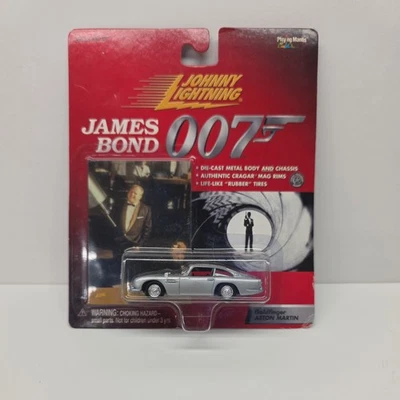 Coche diecast Johnny Lightning James Bond 007 Goldfinger Aston Martin nuevo sellado Foto 1 de 4