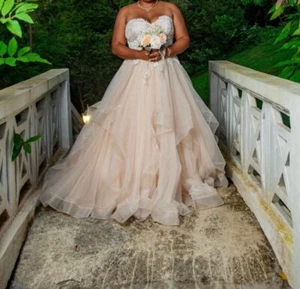 women's Maggie Sottero wedding dress size 14 (18UK) - Picture 1 of 2