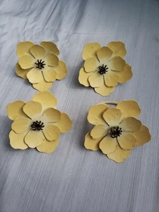 4er Set Vintage Metall Blumen Serviettenringe Emaille Floral Küche Deko - Bild 1 von 3