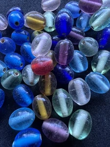 50g (56Pc) Lampwork Glass Beads Oval Multicolour 10mm Glossy Trans (b3430) - Picture 1 of 4