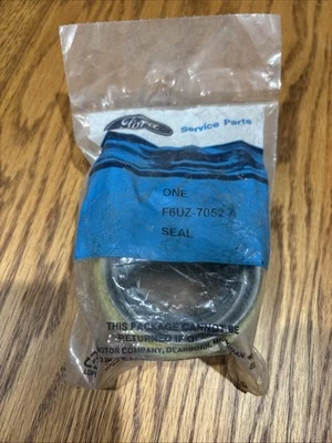 NOS 福特 2010 - 2014 E150 E250 E350 扩展外壳密封 F6UZ7052A — 第 1/4 张图片