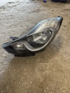 2012 HYUNDAI IX20 FRONT LEFT SIDE HEADLIGHT RHD - Picture 1 of 1