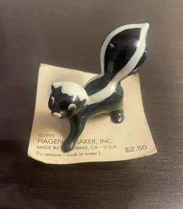 Hagen Renaker Skunk figurine 1995, on card, Collectible Ceramic Animals - Picture 1 of 7