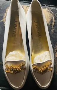 NEW Joan & David Vtg 80s White Leather Flat Shoes with Gold Braiding Size 8 - Picture 1 of 4