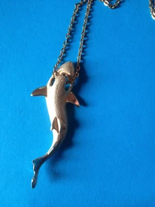Pendentif Requin Plaqué or + Chaine Dorée / Squale Pendant + Chain - Picture 1 of 3