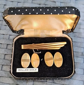 Vintage gerollte goldene Manschettenknöpfe ovale gravierte Streifen und Krawattenclip. - Bild 1 von 5