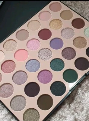 Morphe - 35C Everyday Chic Artistry Eyeshadow Palette Metallic Matte - Brand New - Image 1 of 4