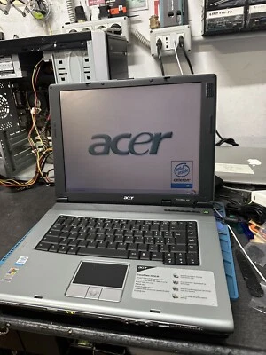 Notebook Acer Travelmate 2310 15" Celeron M 1.4GHz 1GB ram HDD 40GB Windows 7 - Immagine 1 di 4