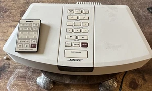 BOSE WAVE RADIO AWR1RW AM/FM AUX Radio Con Telecomando Funziona Problema Spina Leggi - Foto 1 di 8