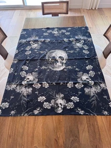 Pottery Barn Skull Toile Organic Cotton Table Throw 50"x50" MSRP $99 - Picture 1 of 10